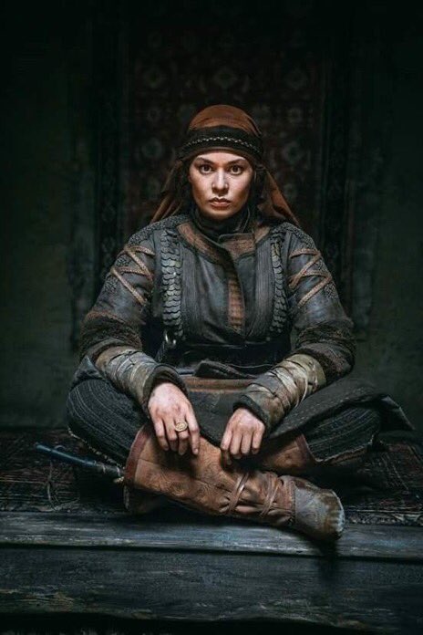 TurkunDunyasi's tweet photo. “Er bozulursa, aile bozulur. Hatun bozulursa, ulus bozulur.”

💬Türk Atasözü https://t.co/KQvz3Vkskt