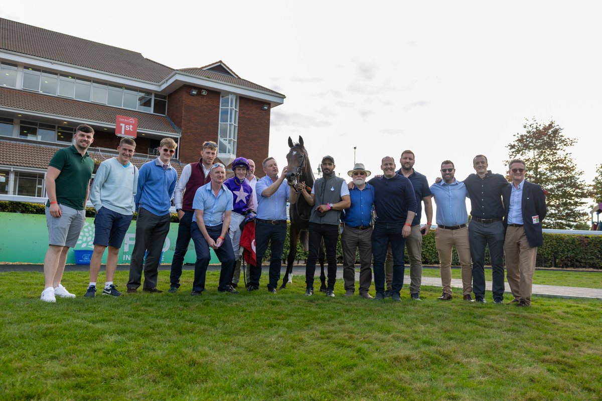 King Cuan 👑

After catching the eye first time out, King Cuan recorded a comfortable victory in the <a href="/IrishEBF_/">Irish Stallion Farms</a> Auction Series Race at <a href="/corkracecourse/">Cork Racecourse</a> last night for <a href="/paddytwomey/">Paddy</a> and @wjlee24786🏇

#FeedYourDesireToWin