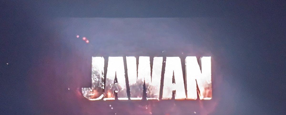 Guru_Banarasi's tweet photo. Watched #Jawan ..
Old wine in new bottle ..
Theme copied from , #Shankar movies #Nayak and #Aparchit
Difference is , presented with desh bhakti, VfX, good action sequences..
@iamsrk terrific .. #Nayanthara stunner . #VijaySethupathi calibre has been wasted .. one time watch https://t.co/Z7WAjpUMv3
