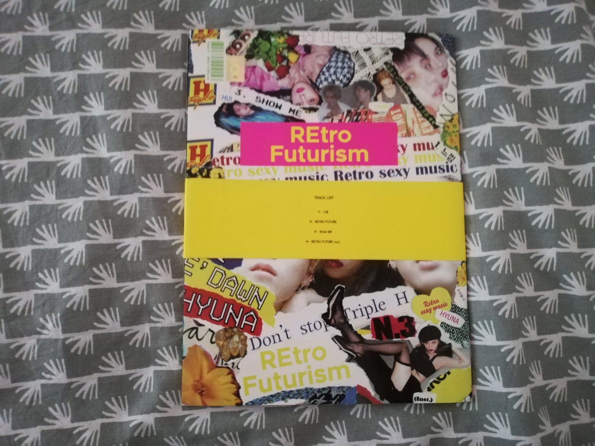 leafofk's tweet photo. ☁️ WTS ☁️
Triple H - REtro Futurism album
• without inclusions
• minor damage on the yellow strip and album corners
• E'Dawn cd
90€ (without shipping)
.
.
#tripleh #triplehsale #triplehphotocard #hwuna #hwunasale #dawn #edawn #dawnsale #dawnsale #kpop #kpopsale https://t.co/CgztLqUwpA