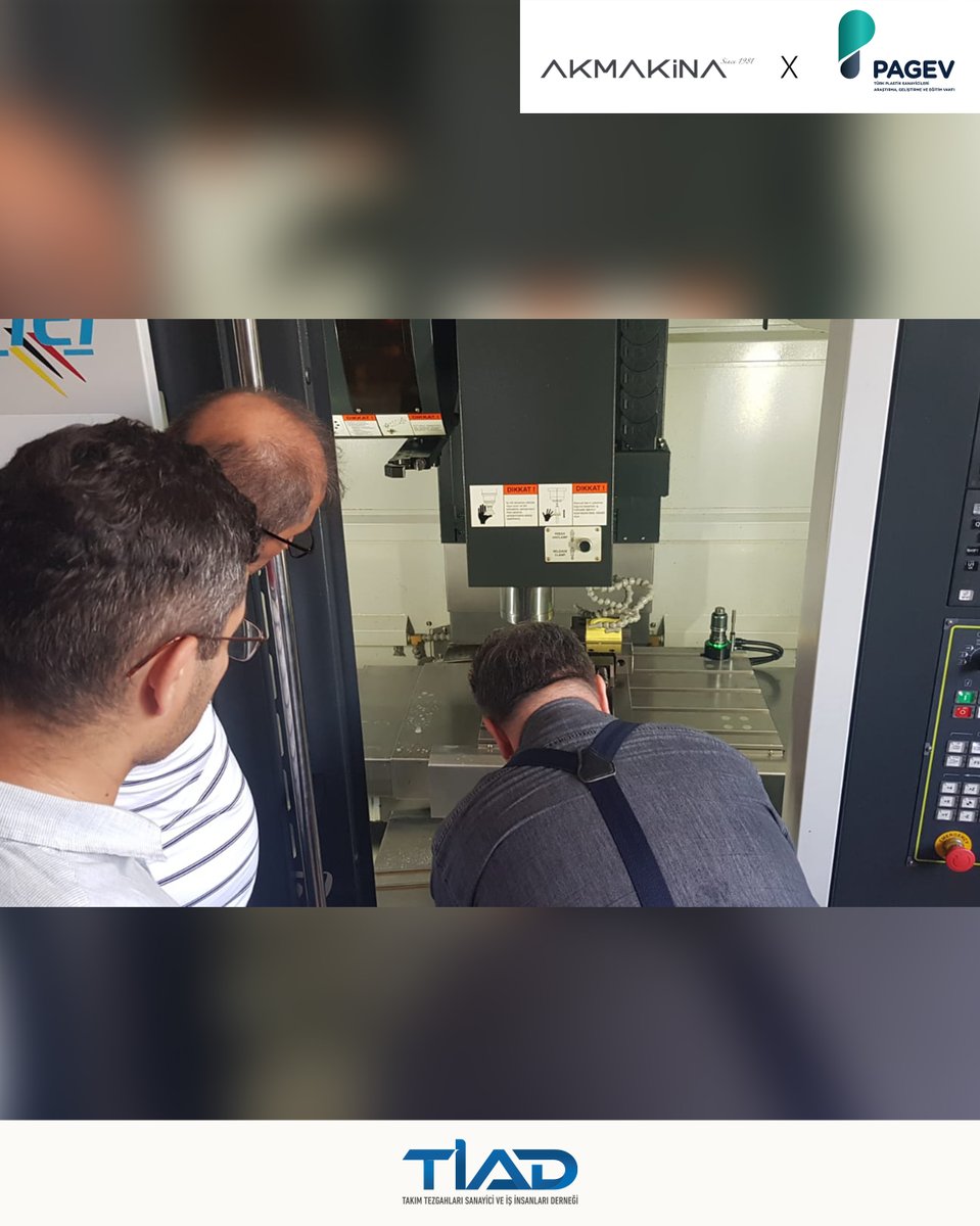 TIAD1992's tweet photo. TİAD ve PAGEV imalat sanayinin geleceğini  güçlendirmek ve daha nitelikli işgücü yetiştirilebilmesi için, meslek  öğretmenlerinin altyapısını güçlendirmek amacıyla güçlerini birleştirdi. https://t.co/hg9dZ7MRCo