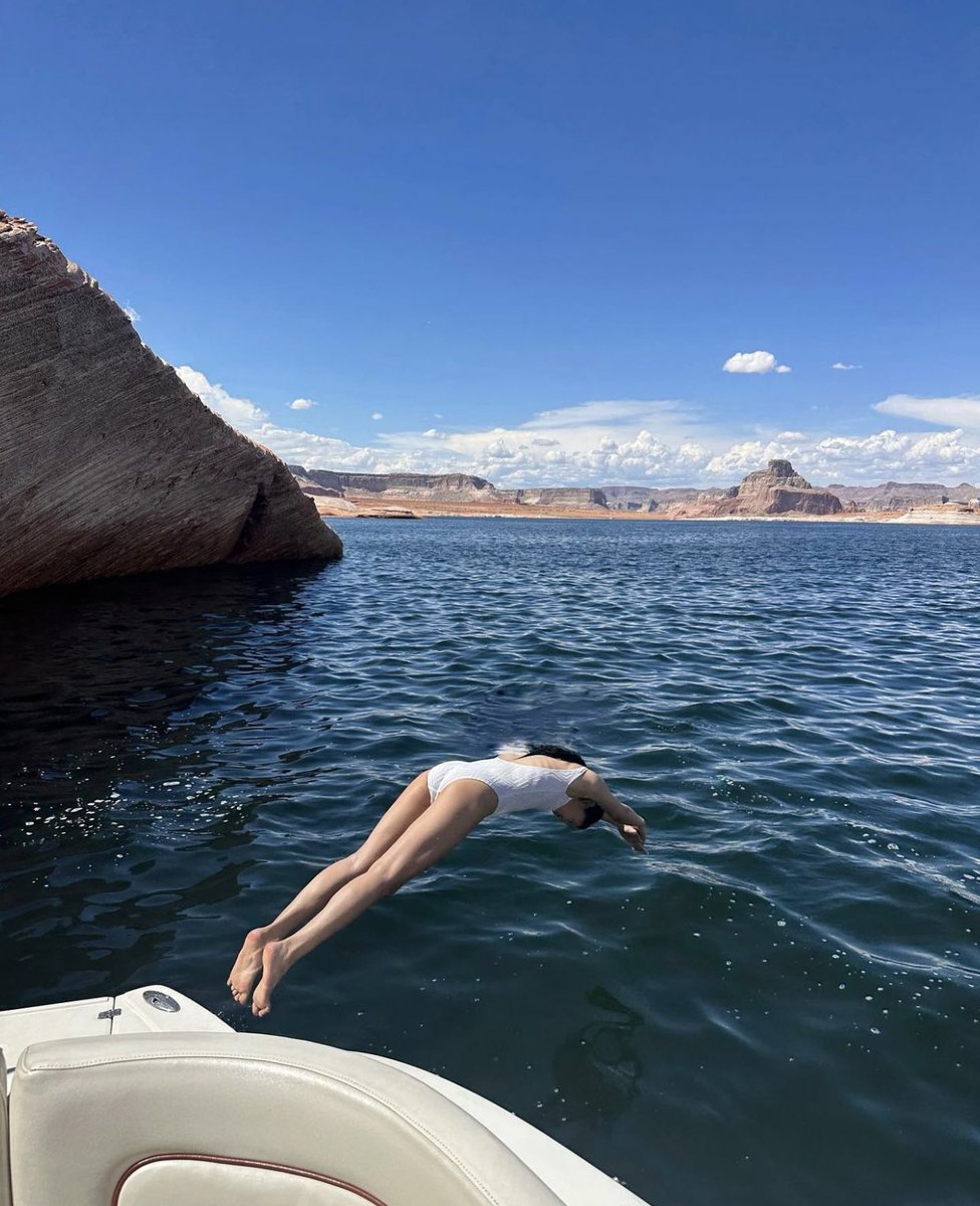 ‏ۦ (@xenchs) on Twitter photo 