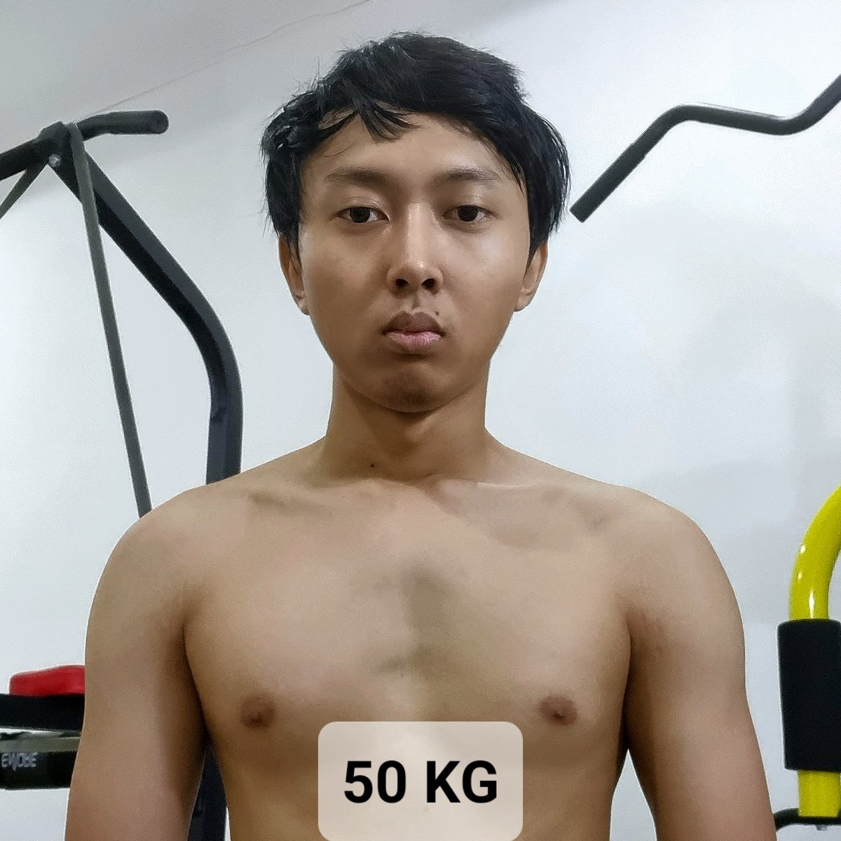 Ghozali_Ghozalu's tweet photo. Kinda still look a like skinny, but at least already made a progress a little bit 🤏

My next bulking target 🎯
55/60 KG 

Note : right now i already stop taking daliy selfie, this one I took only for check progression https://t.co/M6juiGnlpA