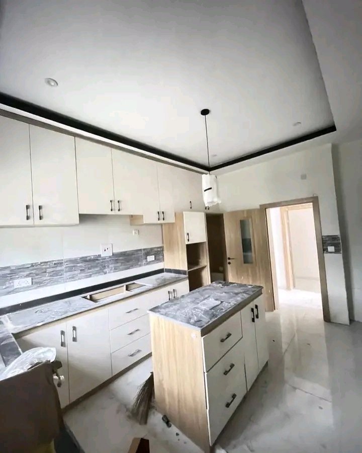 otto_etuoma's tweet photo. New Construction!!
4 Bedroom Duplex wt. BQ For Sale
๐: Rumuodumaya, Port Harcourt
๐ฐPrice: 65M Naira
Features:
All rooms en-suite
Guest room
Stamped concrete floor
Pop ceiling
Tarred and accessible road
Close proximity to basic amenities
Water heater.....
#RealtorinPH https://t.co/SWCVUqyDc1