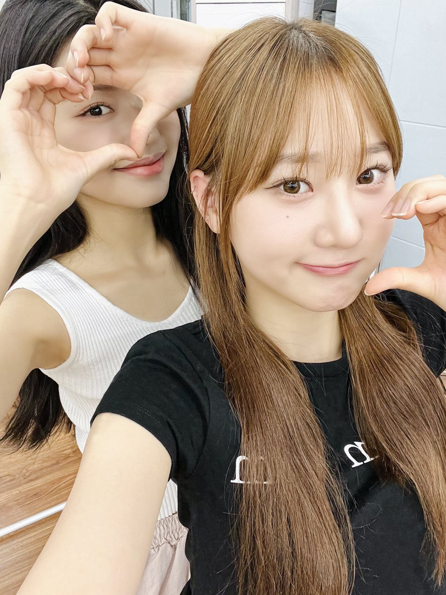CSR_offcl's tweet photo. 두나리 예함리 러블리 💗💗

#첫사랑 #CSR #두나 #DUNA #예함 #YEHAM https://t.co/lQ8S3GrGva
