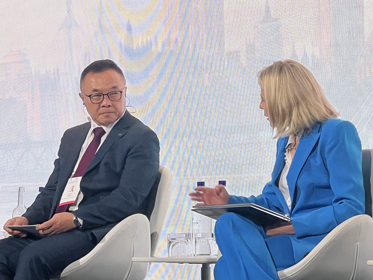 Joo Ho Whang, President and CEO KHNP outlines proposals for Carbon Free 100, combining strengths of nuclear, renewables, hydrogen and storage at #nuclearsympo
