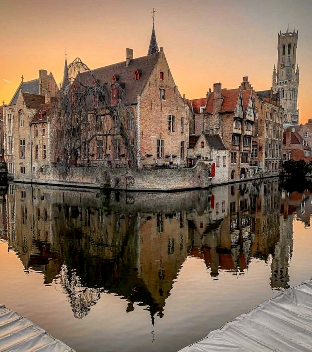 Sunrise - Bruges, Belgium
© Incredible Europe