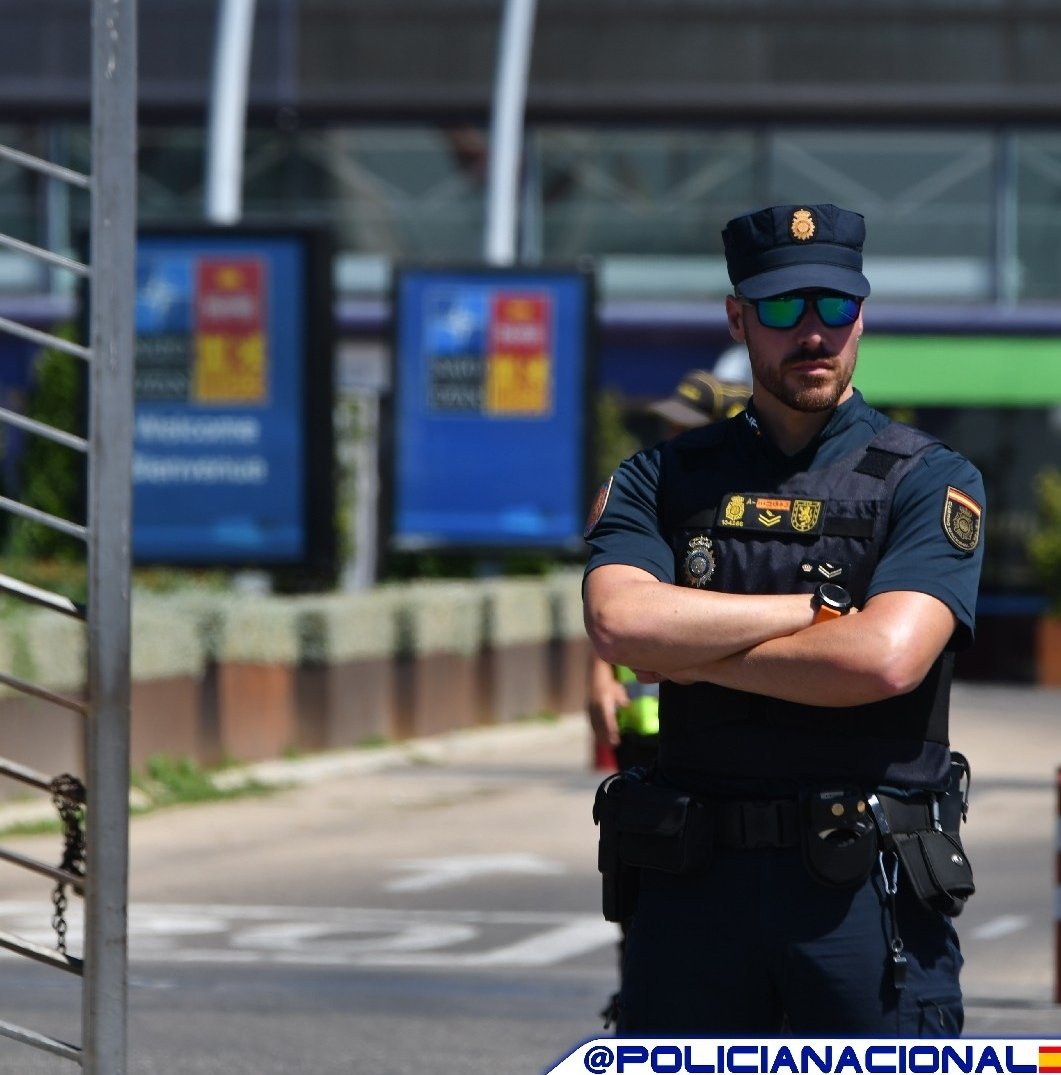 interiorgob's tweet photo. Si tienes vocación de servicio y quieres formar parte de @policia, el @boegob de hoy te interesa:

✅ ingreso por Escala Básica 2⃣4⃣5⃣8⃣ plazas https://t.co/AV09zVuHCG

✅ ingreso en Escala Ejecutiva 1⃣5⃣0⃣ plazas https://t.co/JaaNczKTOI

Solicitudes hasta el 28 de septiembre https://t.co/3nwiAulhoW