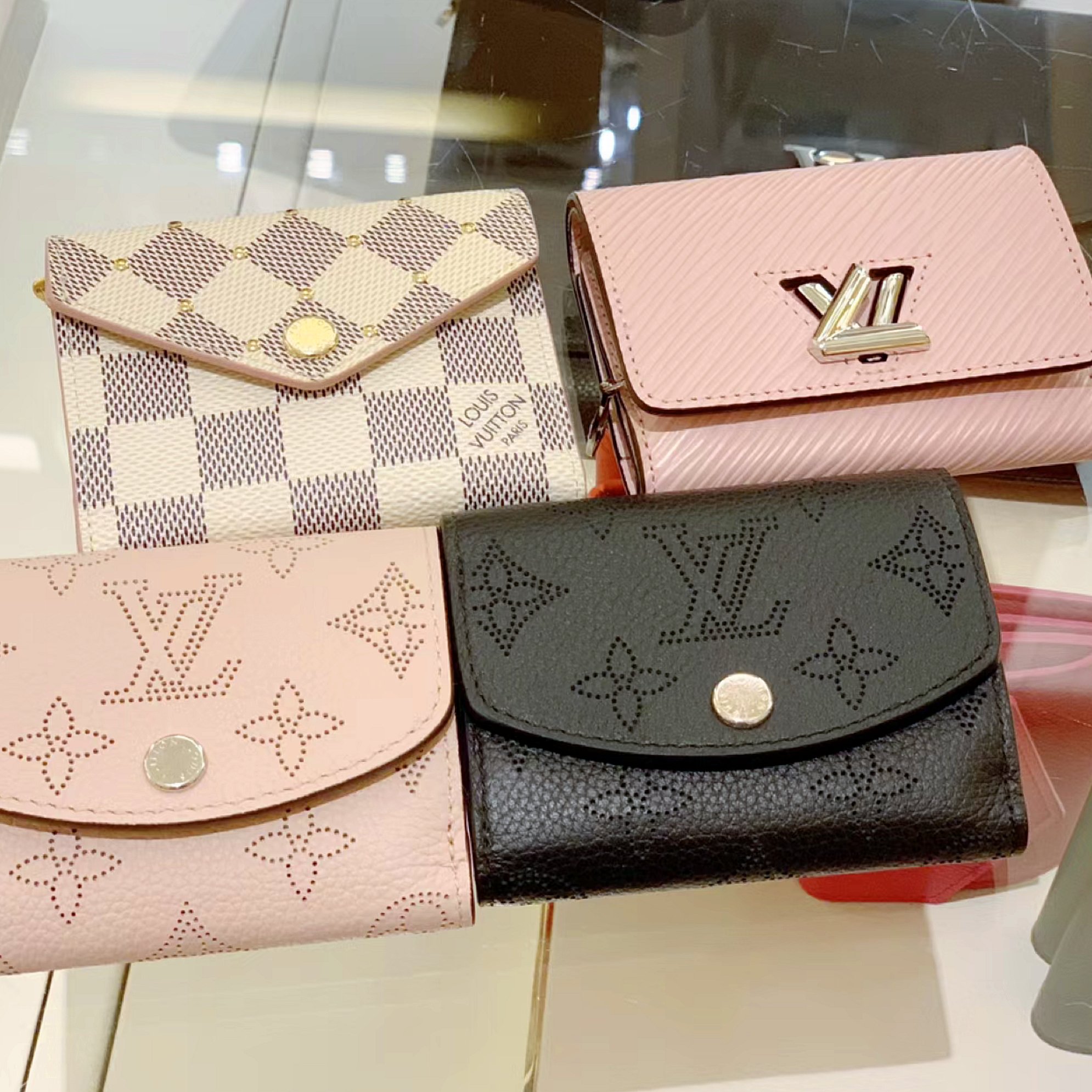 Louis Vuitton Wallet Material