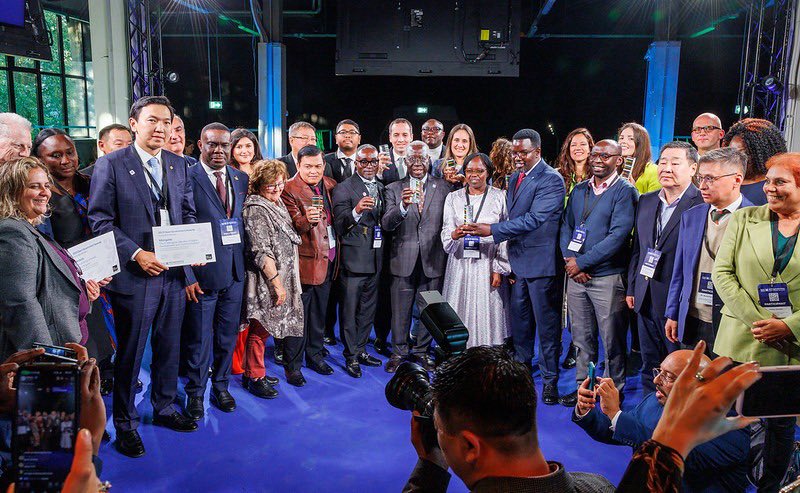 laaab_es's tweet photo. ¡Muy contentos de poder anunciaros esta pedazo de noticia!🙌🏼🎉
▶️El Gobierno de Aragón ha recibido el premio a mejor iniciativa europea en Gobierno Abierto en 2023, con el programa Gobierno Fácil para la adaptación de textos administrativos a lectura fácil. https://t.co/eAfucZUxTC