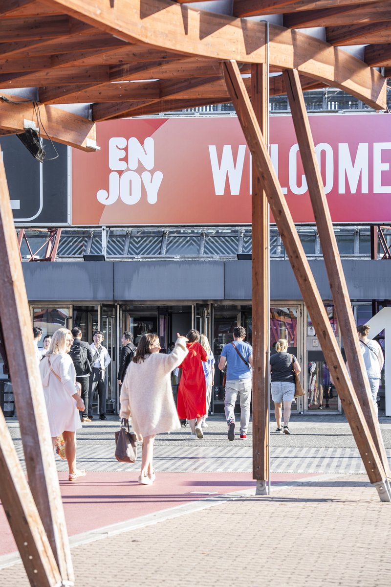 MaisonObjet's tweet photo. 🚨 IT’S TIME! The September 2023 edition of MAISON&amp;OBJET has opened its doors ☀️! Are you ready to embark on a quest of pleasures and ENJOY? 
Make sure to share all your discoveries with #MAISONETOBJET! 
https://t.co/bASxlJmcC5 

📸 Anne-Emmanuelle Thion 

#maisonetobjet https://t.co/8y2a3k5MmO