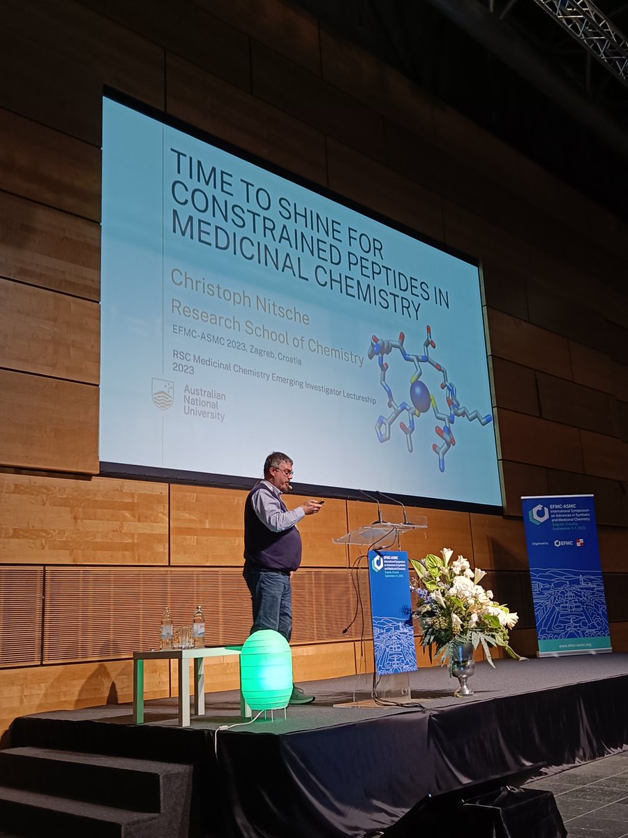 rsc_medchem's tweet photo. A great talk this morning from the RSC Medicinal Chemistry emerging investigator lectureship winner, @NitscheLab, at #EFMCASMC23! 
Congratulations again for your well-deserved award👏
@EuroMedChem @emily_cm98 https://t.co/eYKiBYtO8i