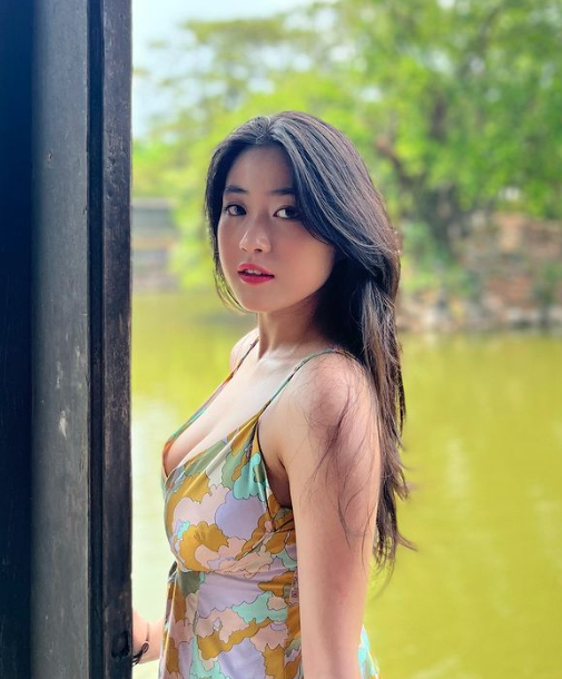 buddahjurzakf's tweet photo. concept em và cột 😬 https://t.co/FQyFn5bDRN