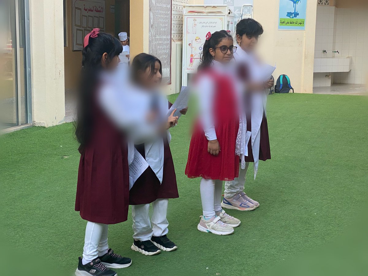 الترحيب بجميع المعلمات والطلبه  مع بدايه سنه جديده مليئه بالنشاط والتفائل وحثهم على استغلال مركز مصادر التعلم والقراءه في جميع المجالات