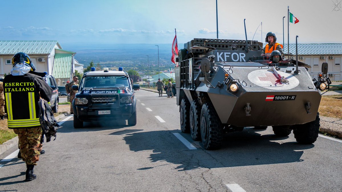 ItalyatNATO's tweet photo. #MASCAL exercise led by @NATO_KFOR Regional Command West in Camp #VillaggioItalia 🇮🇹 to enhance readiness capabilities & critical-care skills
📸 @MinisteroDifesa
#WeAreNATO
#NousSommesLOtan
#StrongerTogether
Find out more here 🔗 https://t.co/tgmormJQrN https://t.co/s4CJ9uL3HO