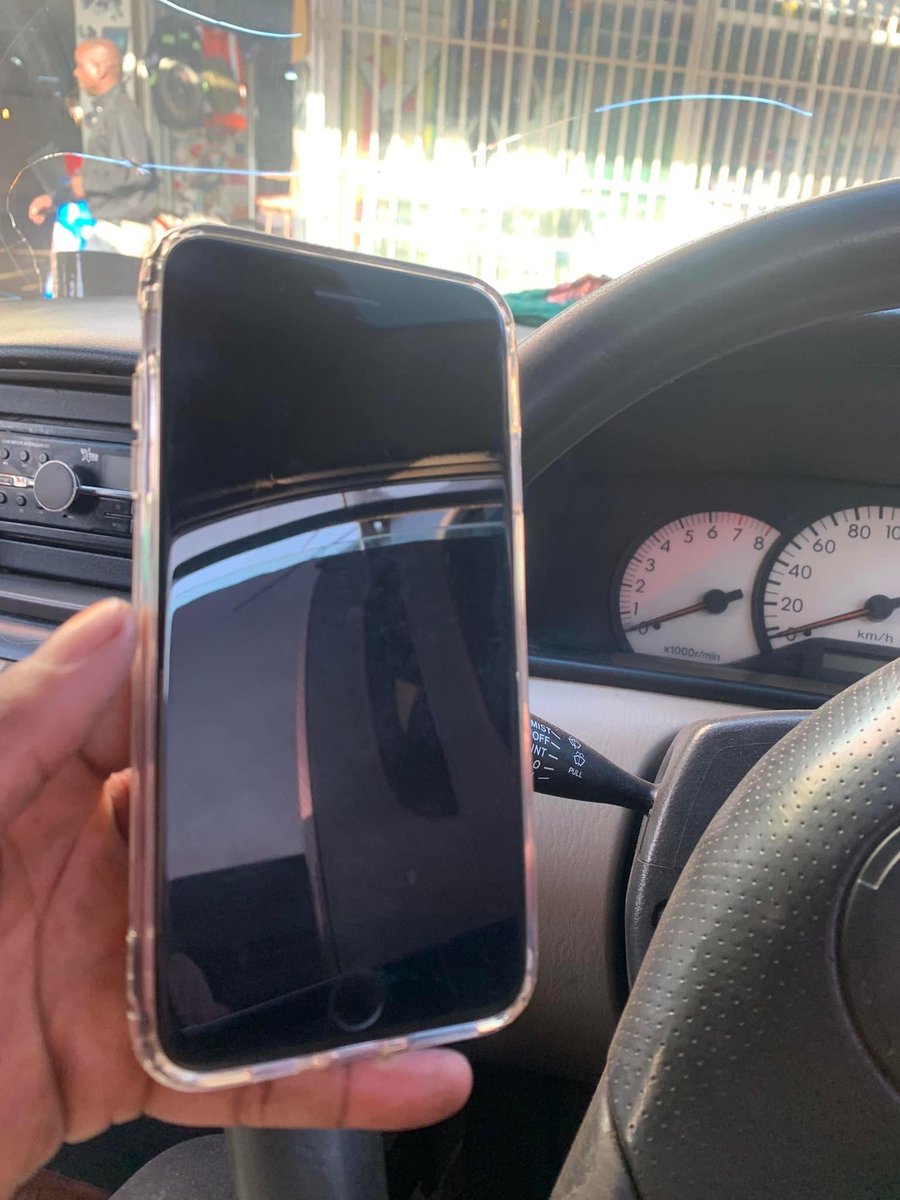 smilyRue's tweet photo. IPHONE 8 plus 
64 gig 
Battery 84%
Reset ✅💯
Touch ID ✅💯
Supports wireless charging
Clean 
Quick sale 
$145 
0780428839/0717904744
Harare deals🔥 https://t.co/hyHl2E9PkG