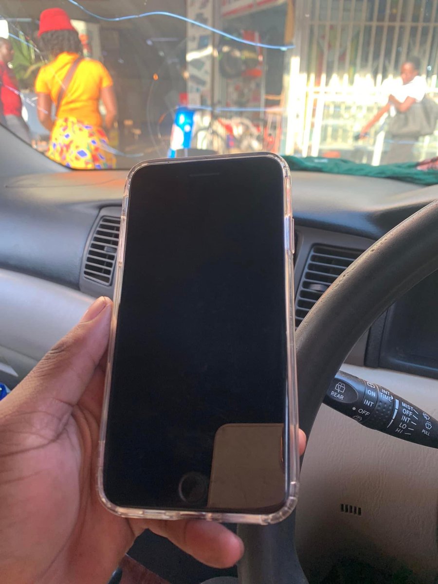 smilyRue's tweet photo. IPHONE 8 plus 
64 gig 
Battery 84%
Reset ✅💯
Touch ID ✅💯
Supports wireless charging
Clean 
Quick sale 
$145 
0780428839/0717904744
Harare deals🔥 https://t.co/hyHl2E9PkG