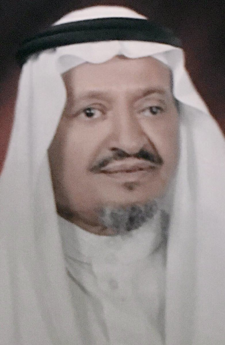 thekrayat_m's tweet photo. ( إِنَّا لِلَّهِ وَإِنَّا إِلَيْهِ رَاجِعُونَ )  
بقلوب مؤمنة راضية بقضاء الله و قدره إنتقل إلى رحمة الله تعالى  أبن العم الغالي وأبن حي المعيقليه قديماً الشيخ : عبدالعزيز بن محمد حسين الدرح .
وسوف يُصلى عليه بجامع الامير فهد بن محمد -طريق الحائر بعد صلاة العصر اليوم (الخميس) و الدفن  بمقبرة المنصورية ويستقبل عزاء الرجال والنساء بمنزله  في حي #الشفا 
من بعد صلاة العصر الى صلاة العشاء .

تعازينا لابناءه وبناته ووالدتهم ولشقيقه الاستاذ صالح محمد الدرح داعين الله ان يتغمده بواسع رحمته ويسكنه فسيح جناته وأن يلهمهم الصبر والسلوان 🤲🏻 
( إِنَّا لِلَّهِ وَإِنَّا إِلَيْهِ رَاجِعُونَ )  
*لعزاء أبناءه:  
سعد 050 085 8584
محمد 0554107779
فهد 0555255477
عبدالرحمن 0552662272
عبدالله 054 688 1981
احمد 058 000 2570 
#ذكريات_حي_المعيقليه 
https://t.co/aQVAIT1oZw