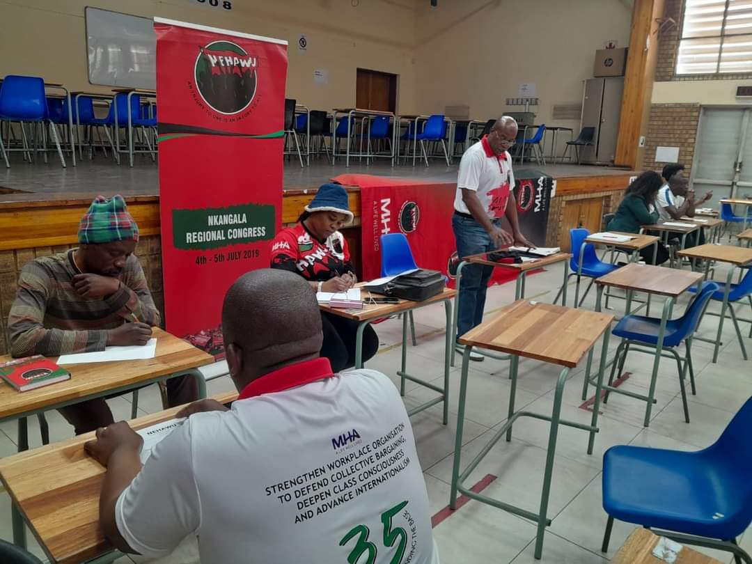 _cosatu's tweet photo. Newly elected #NEHAWU Regional leaders are conducting #Shopsteward training across the country to empower worker representatives to defend the base, service employees and also recruit unorganized workers #IdeologicalTraining #ClassConsciousness #ClassStruggle https://t.co/BYo5wqgzTO