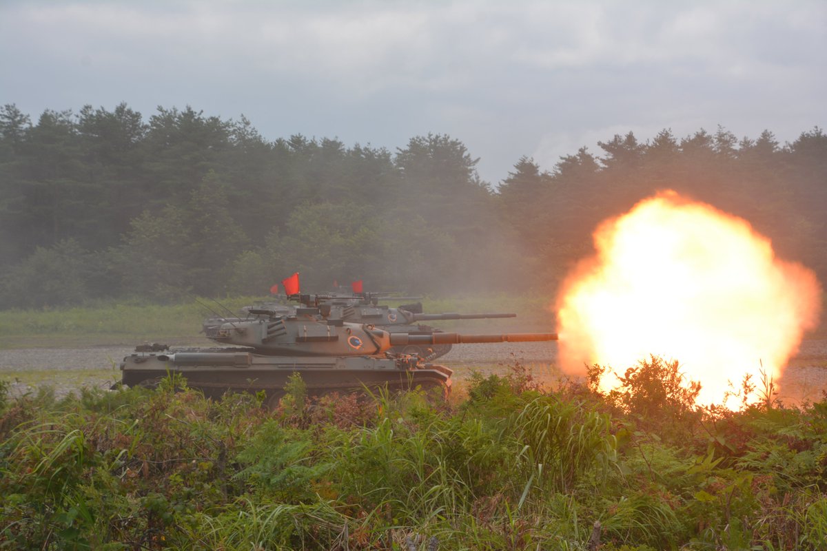 Gsdf_Camp_Iwate's tweet image. ＃岩手 ＃自衛隊 ＃戦車 ＃射撃 ＃７４式
　第９戦車大隊は、中隊対抗の大隊戦車射撃競技会を実施しました。７４式戦車を使用した射撃競技会は今回で最後となるため各中隊とも競技会優勝を目指し厳しい練成を重ねてきました。
　結果、第２中隊が熾烈な接戦を制し大隊最後の優秀中隊の座に輝きました。