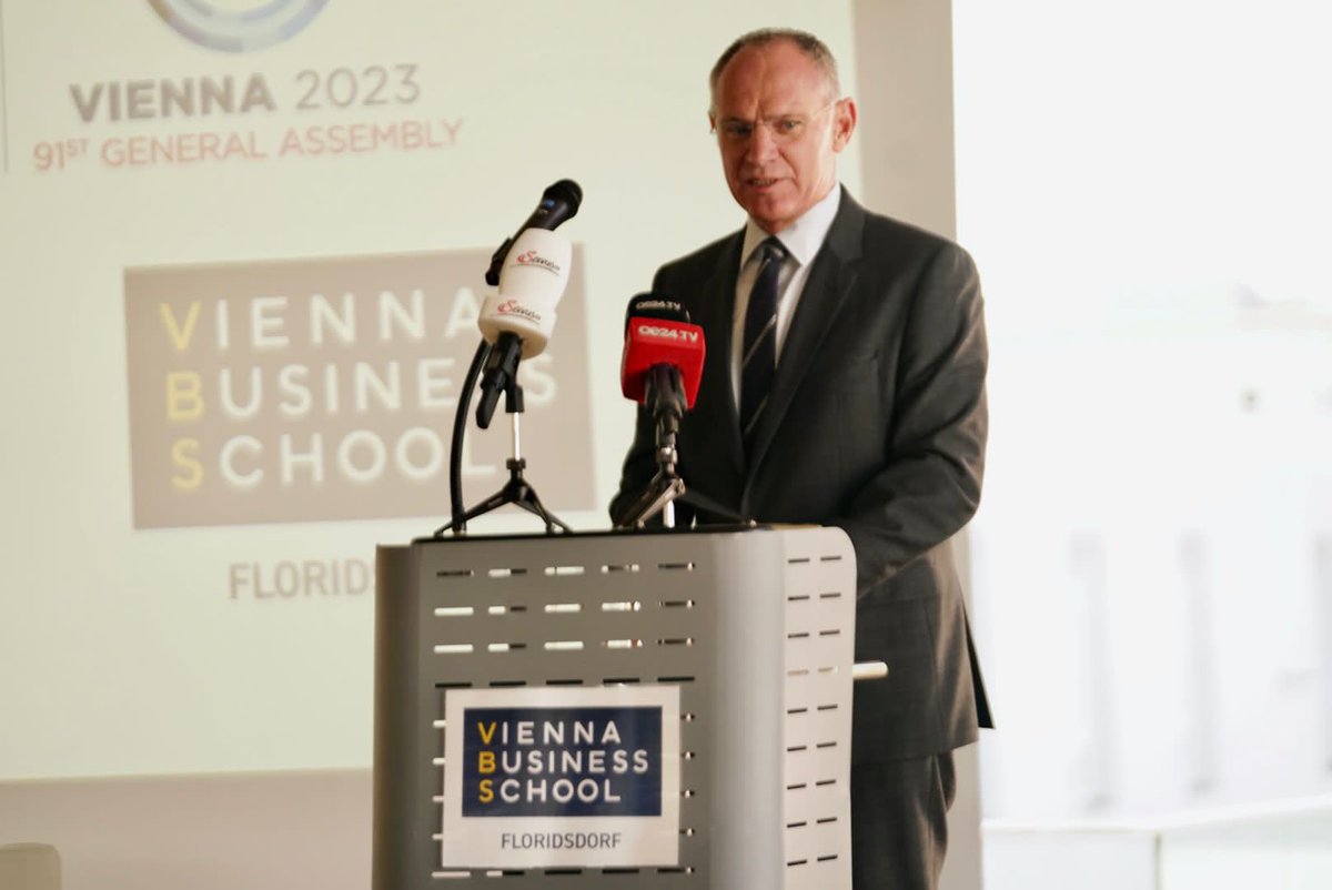 INTERPOL_HQ's tweet image. As part of the #INTERPOL100 celebrations around the world, Austrian Interior Minister Gerhard Karner, 🇦🇹 BKA Director Andreas Holzer and Exec Director of Police Services Stephen Kavanagh addressed a group of future leaders in Vienna, where INTERPOL was founded 100 years ago today