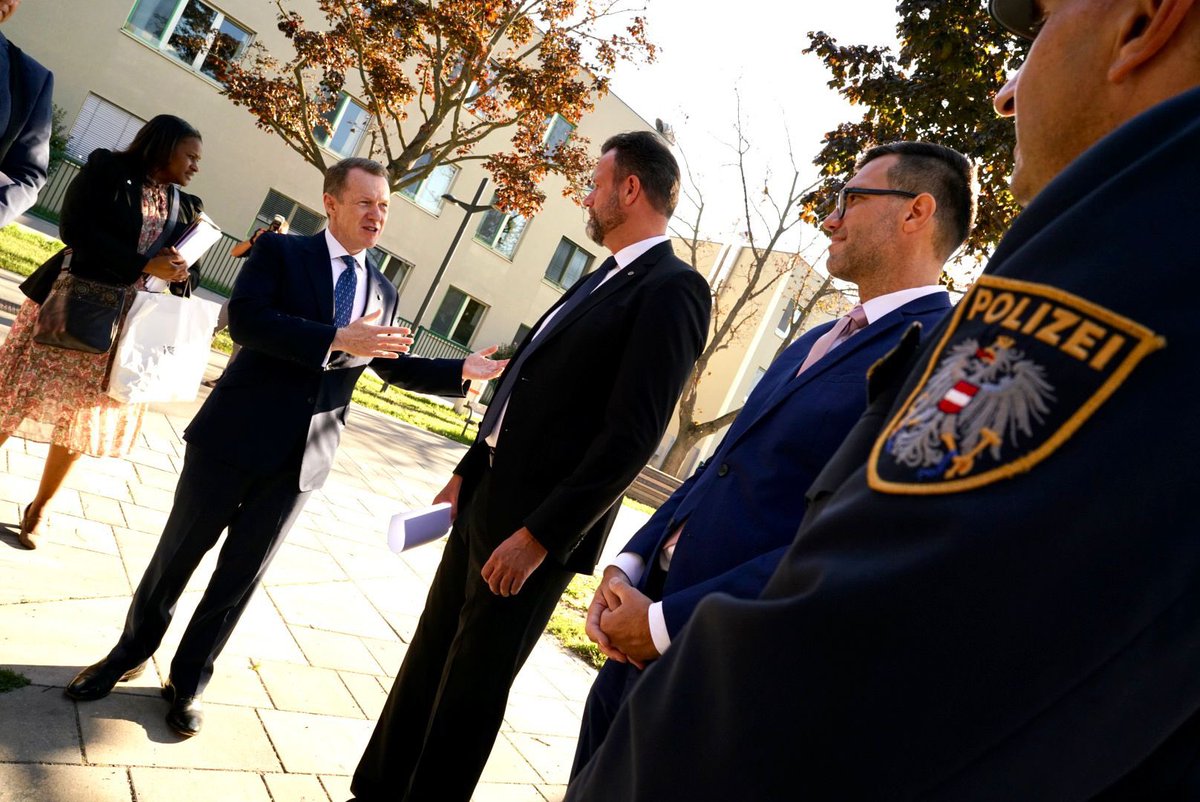 INTERPOL_HQ's tweet image. As part of the #INTERPOL100 celebrations around the world, Austrian Interior Minister Gerhard Karner, 🇦🇹 BKA Director Andreas Holzer and Exec Director of Police Services Stephen Kavanagh addressed a group of future leaders in Vienna, where INTERPOL was founded 100 years ago today