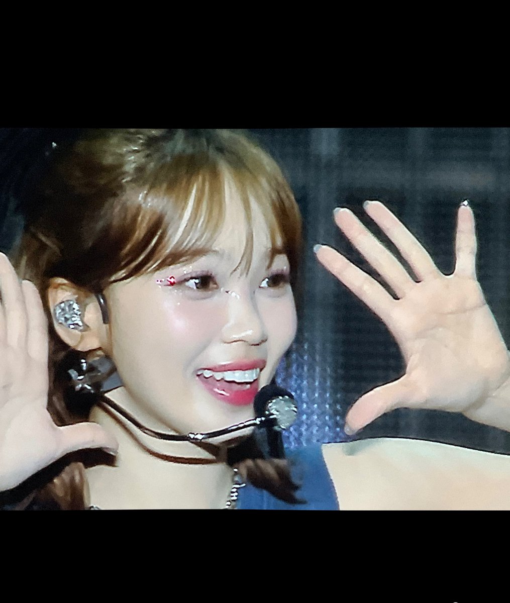 LE SSERAFIM Türkiye tweet media