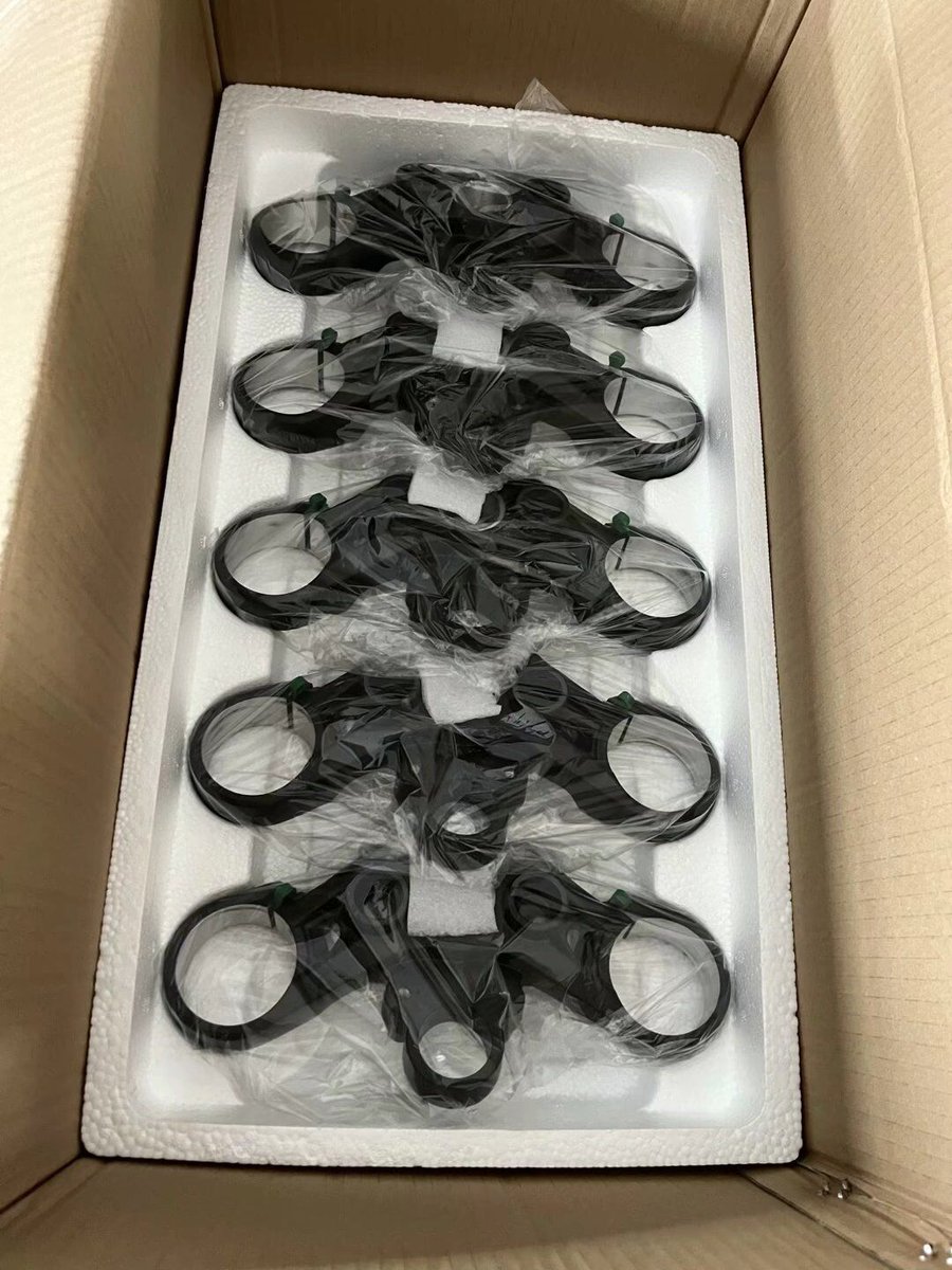 StphenZxw's tweet photo. Do you know how your motorcycle parts are made?

Some parts are forged, some parts are die-cast,

Forging is suitable for parts that require high strength and must be strong and durable.

Die casting is more suitable for parts with thinner walls.

#motorcycleparts #motorcycle https://t.co/2e1jVED1IV