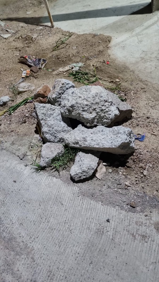 ACFBJMC's tweet photo. A water chamber is broken by JCB as part of misson bhagiratha main pipeline works in Subrahmanya Swamy colony phase2 entrance Bairagiguda, Bandlaguda jagir, ward 01

@HMWSSBOnline
@hmwssbmgrkispur
@hmwssbgmom18

Please help to fix damaged manhole chamber. https://t.co/am0MhZev5V