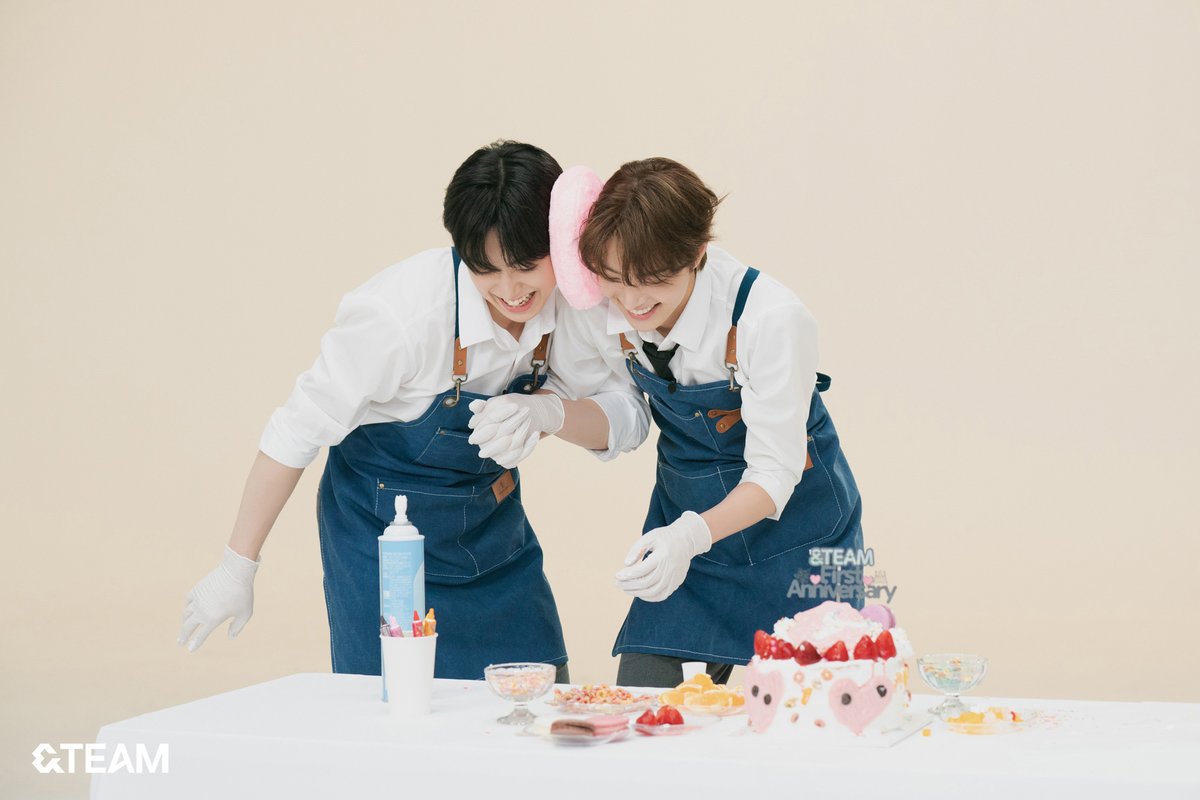 andTEAMofficial's tweet photo. [2023 縁-WE-EK] '&amp;TEAM TEST &amp; Relay Cake Making' Behind Photo

#EJ #FUMA #andTEAM #앤팀 https://t.co/IbeJg6kZkB