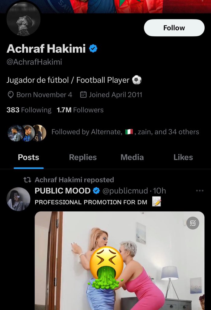 sheezey_'s tweet image. 🤦‍♂️🔥 Whoops! Looks like Hakimi scored an own goal on social media.
 😳⚽️ The Top Boy of unexpected online blunders! Samsung, can you send him a new phone, so he doesn't mix things up again? 📱🤣 #Hakimi #SocialMediaFail #Samsung #Oops