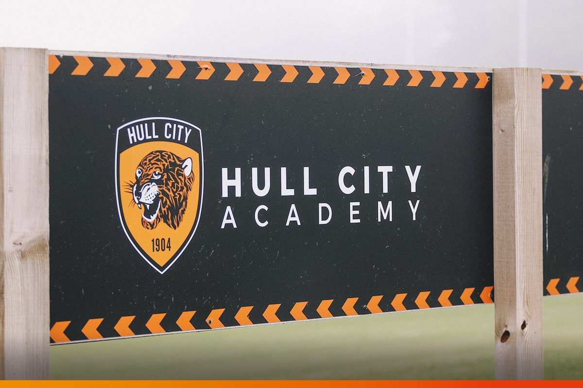 ⚽️ We are hosting a turn-up community session at @Hymers_College! 📅 Friday 8 September 2023 🕕 U7-U9: 6pm to 7pm 🕖 U10-U12: 7pm to 8pm 👟 Trainers Only ℹ️ Please note that participants need to be accompanied by an adult. 🐯 #hcafc