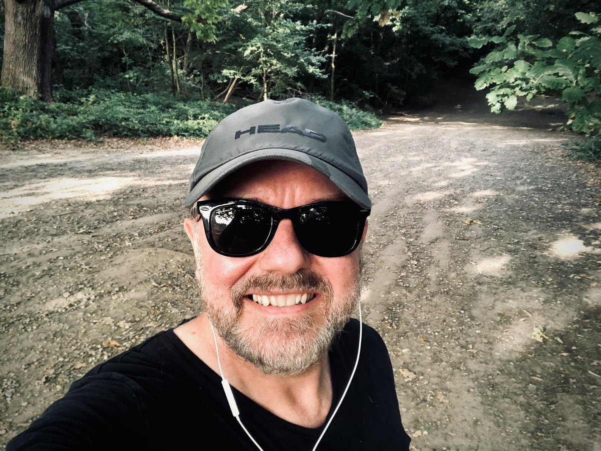 Ricky Gervais tweet media