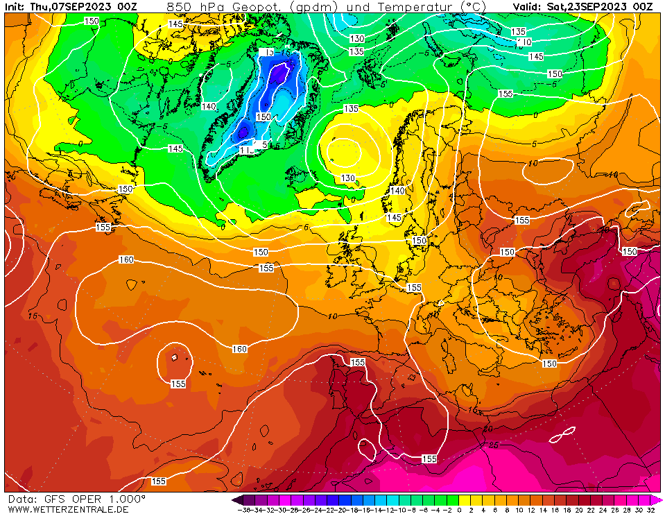 wanstead_meteo's tweet photo. Of course the current #omegahigh will take some shifting - it would need a real big bertha of a storm to shift the pattern. The end of the run on GFS, the first day of astronomical autumn, has us back to seasonal mists and mellow fruitfulness... https://t.co/ZQhlmA4Ywg