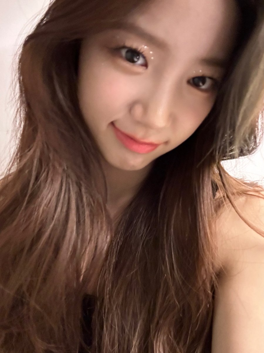 LE SSERAFIM Türkiye tweet media