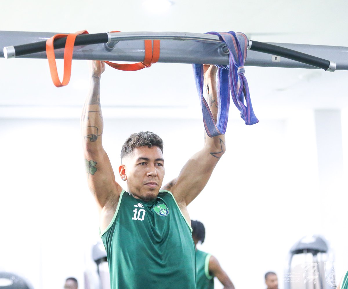 ALAHLI_FC's tweet photo. 📸 نواصل الإعداد البدني والتحضير ⚽️💚 https://t.co/Y6kkgnSZbh
