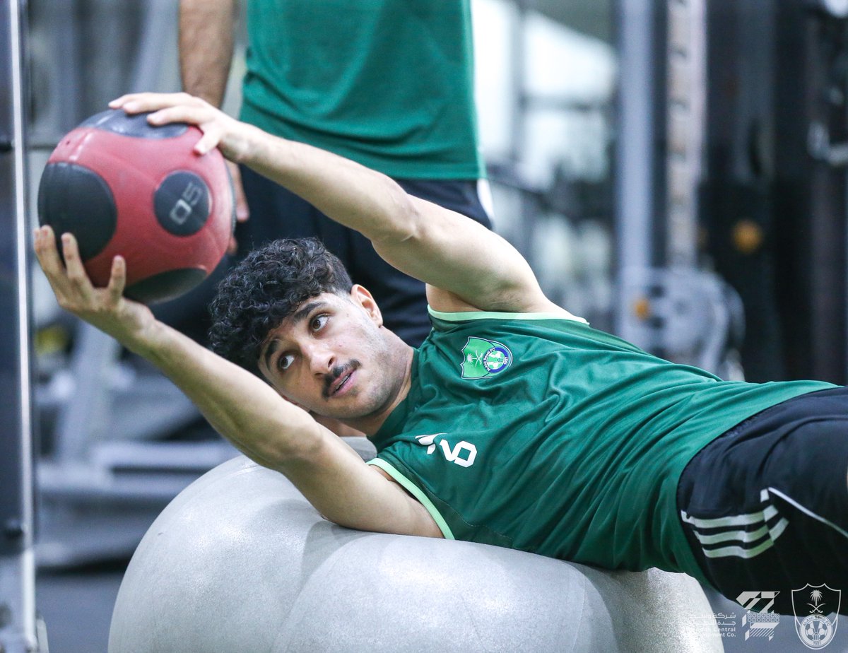 ALAHLI_FC's tweet photo. 📸 نواصل الإعداد البدني والتحضير ⚽️💚 https://t.co/Y6kkgnSZbh