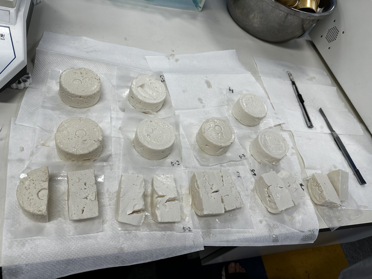 FPGROUP1's tweet photo. ISP emulsification and gel test for meat products

We screened out 6 emulsified products, and tested 6 soy protein isolates in 1:5:5 and 1:4:4 emulsified gels.
#soyprotein #soyproteinisolates #meat #application https://t.co/DevOpcOep8