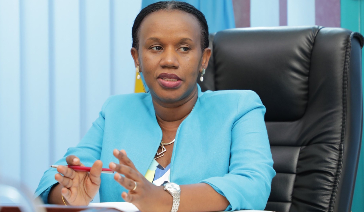 ILOAfrica's tweet image. 📌Alert info‼️
#Rwanda's Fanfan Rwanyindo Kayirangwa has been appointed yersterday by @GilbertFHoungbo as the @ILOAfrica's Assistant Director-General and Regional Director for Africa.
@FRwanyindo was the Minister of Public Services and Labour from 2017 to August 2023.