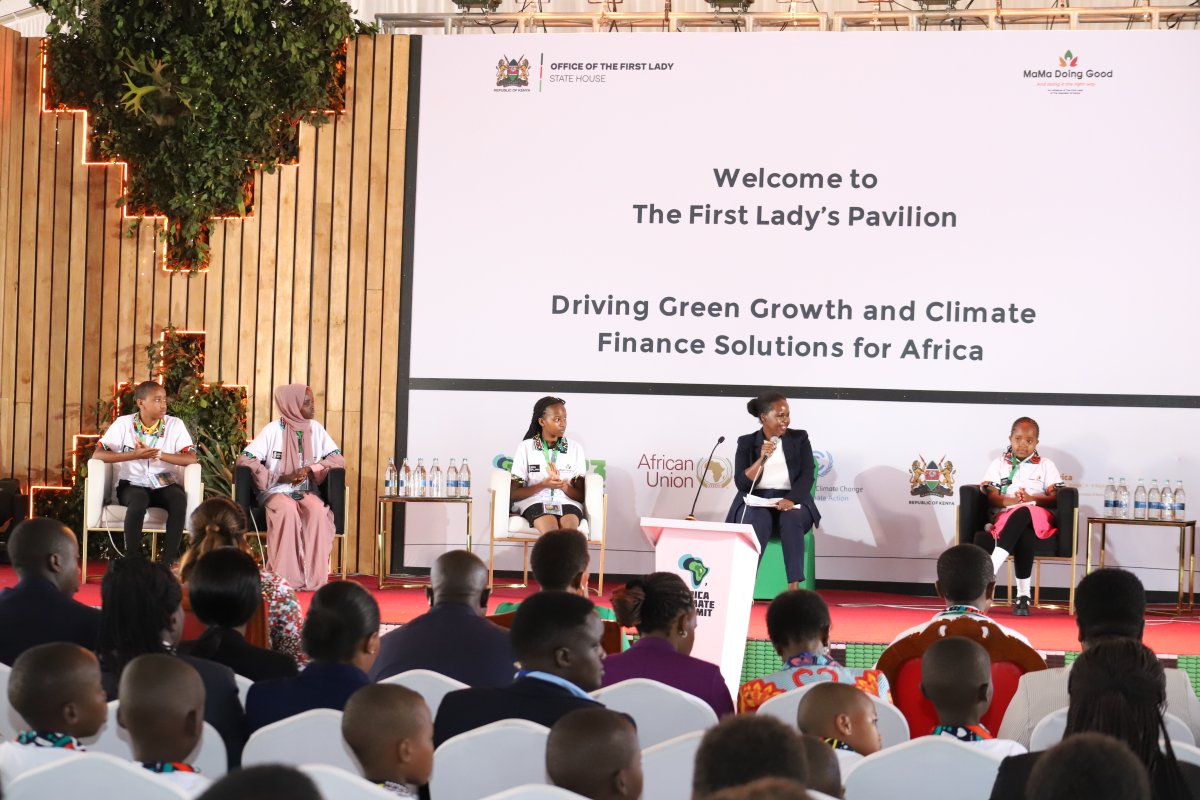 PlanKenya's tweet photo. Huba, a #child advocate @plankenya emphasized the pivotal role of the government in creating awareness on climate change, providing children's basic needs and enhancing safety in schools. 🏫✨
#GovernmentRole #ChildSafety #EducationForAll
#AfricaClimateSummit23 https://t.co/ZzH02WoQiB