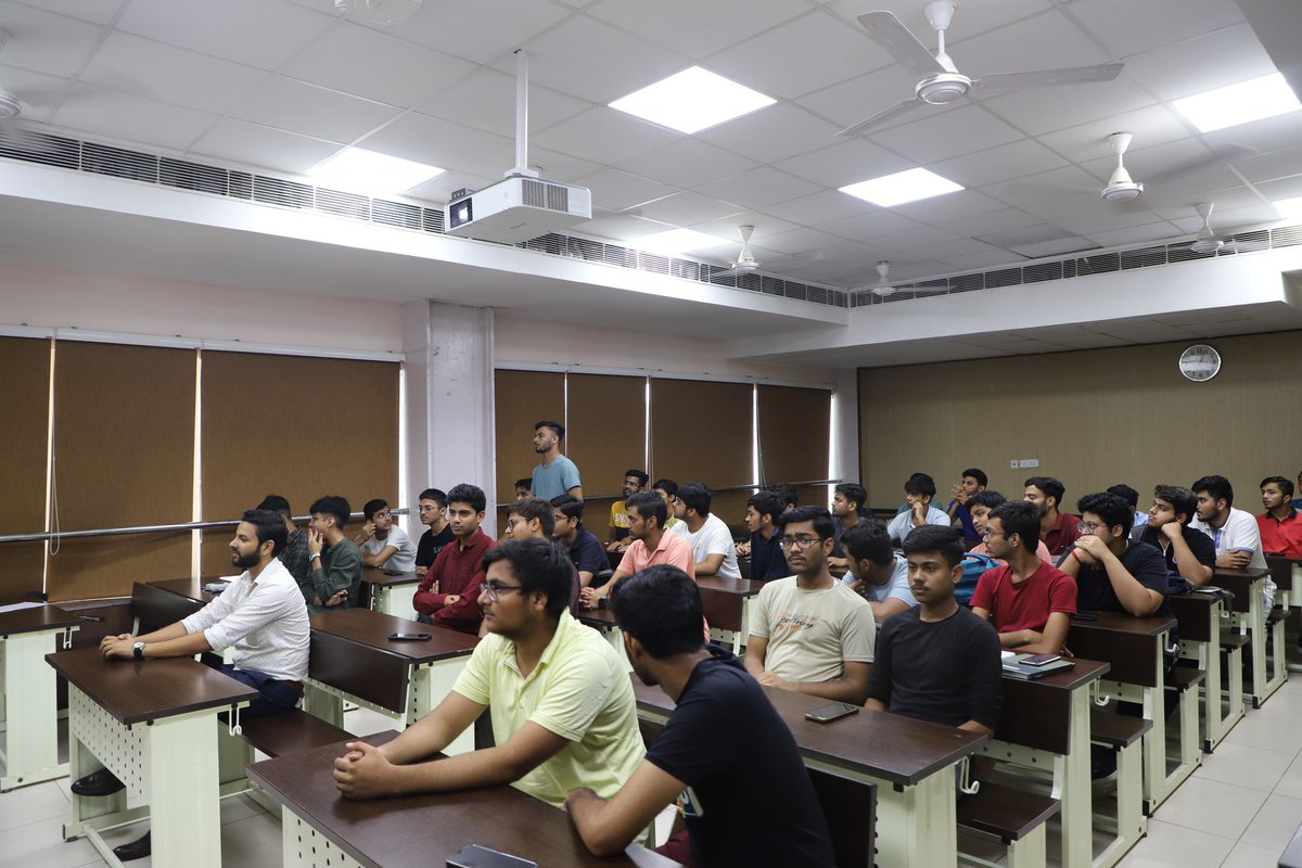 fintechiitjammu's tweet photo. "Funding to Start-ups" by Mr. @rahulramsahai
(Chairman, PHD Chamber of Commerce &amp; Industry, Jammu)

@fintechiitjammu x @mesh_iitjammu Talk held on August 26, 2023.

Also attended by Mr. Ishan Verma
(Director - @jkstartups) 

-- 
@IITJammu @Premveer_Singh_ #startups #iitjammu https://t.co/jRTy5Akwmb