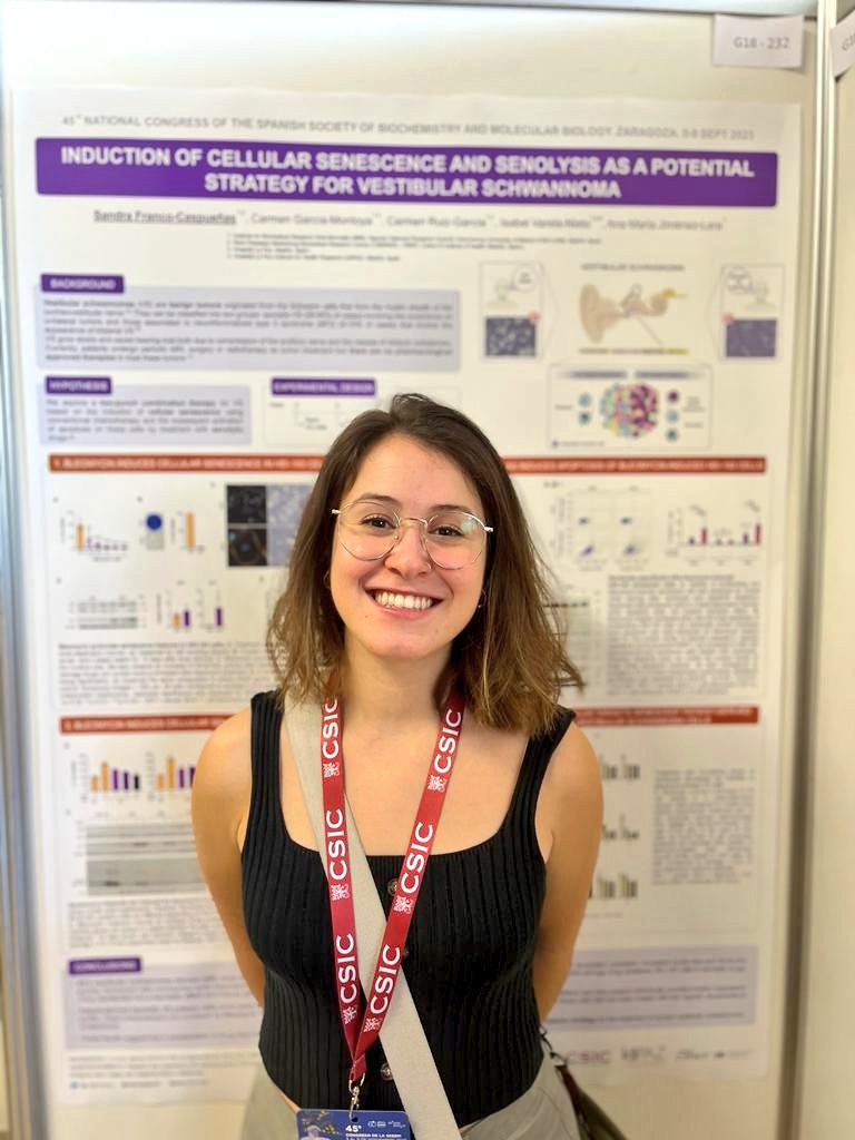📣 PÓSTER #232 del #45congresoSEBBM <a href="/SEBBM_es/">SEBBM</a> 
Schwannomas vestibulares y senescencia celular, ¿qué más se puede pedir?
<a href="/carmngarcia_/">Carmen García</a> y yo estaremos encantadas de contestar vuestras preguntas sobre el trabajo que hacemos en <a href="/HearingMadrid/">Neuropathology of Hearing and Myelinopathies Group</a> 🦻🏻🧠
#premioRRSS