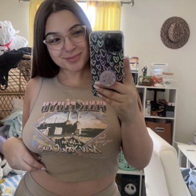 Evastone283's tweet photo. #NewProfilePic https://t.co/IaUNn2bsJl