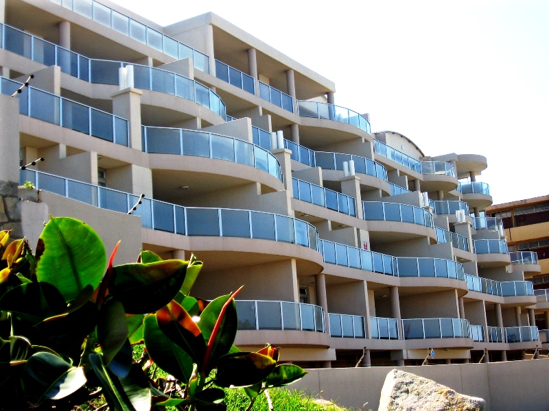 LeisureLetting's tweet photo. 🏖️🌴 Dreaming of a Coastal Escape? Santorini Holiday Apartments on the KZN South Coast have got you covered https://t.co/Icz1YfCkJs

#SantoriniHolidayApartments #KZNSouthCoast #CoastalEscape #BeachVacation #DreamGetaway #OceanViews #DirectBeachAccess #FamilyVacation https://t.co/UIqgwRHu0s
