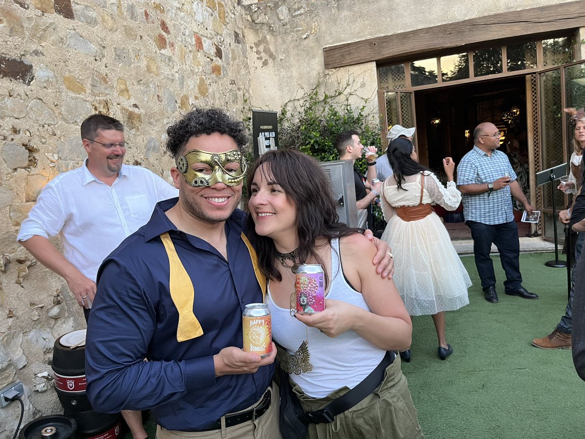 nanimalisimo's tweet image. 🏰 Fun times, fabulous people, fantastic memories #CastleParty2023

1. Walking to the Party Night 1 w @FamilyDogecoin &amp;amp; @Tulipani_nfts 
2. Many laughs w @ViolettaPJones &amp;amp; sharing/celebrsting (@metabrewsociety) Happy Bubbles
3. Hanging with @IvoNupoort &amp;amp; Finally great to meet the…