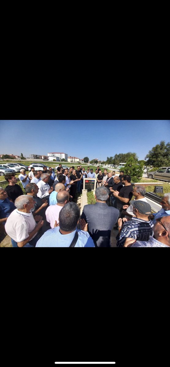 MetehanGoleli's tweet photo. Rahmet babam Mikail Göleli’yi vefatının 2. sene-i devriyesinde 
rahmet,minnet ve hasretle yâd ediyoruz
#mikailgöleli https://t.co/TAigILtBj2
