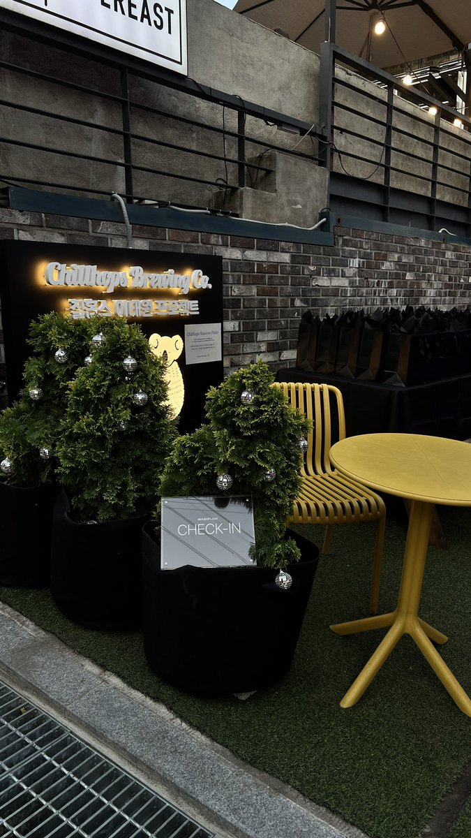 hashflow's tweet image. #KBW2023 we’re ready for you 🇰🇷🖤🤍
See you in Itaewon.