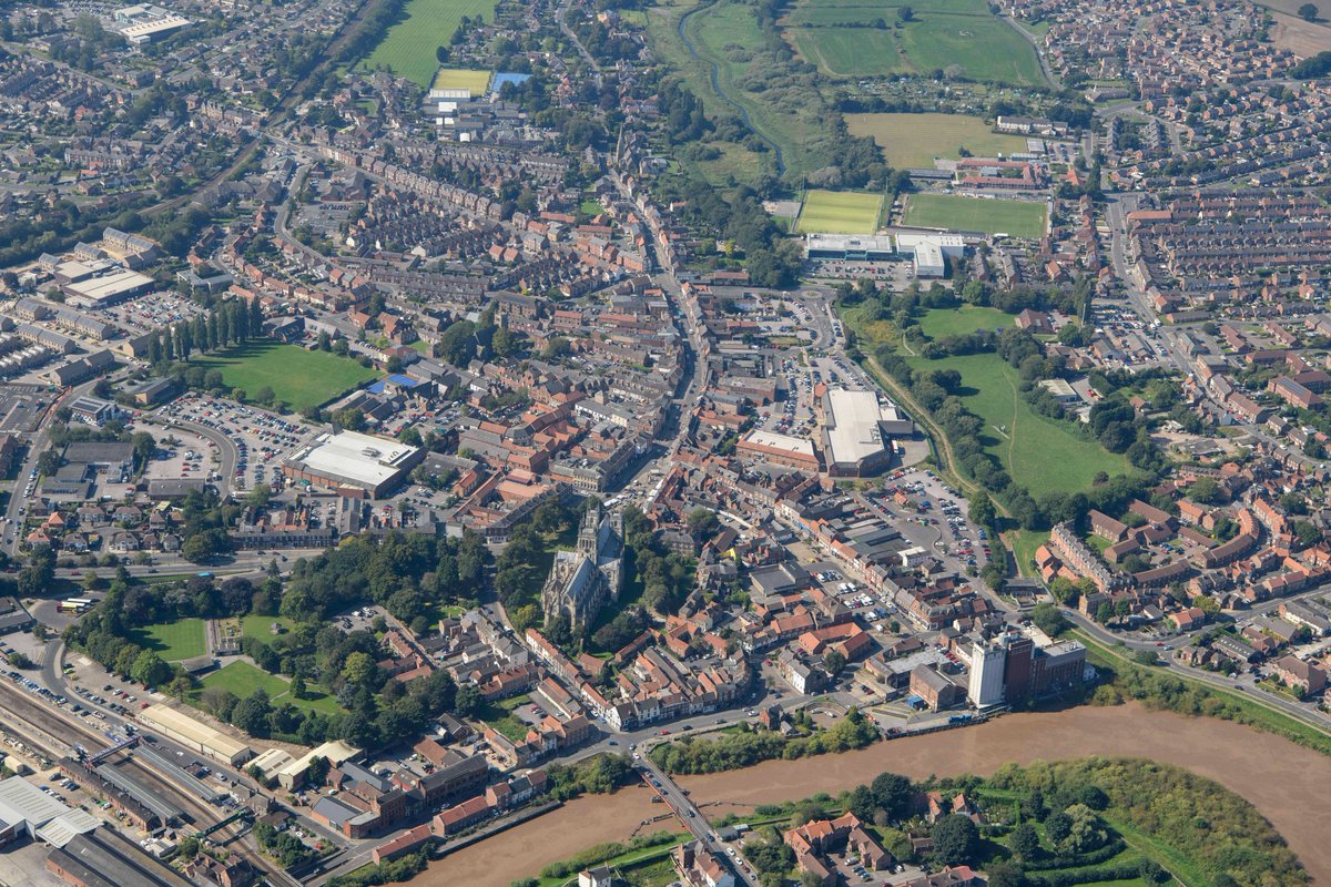 Selby history alert! For @HistoricEngland and @heritageopenday, we're giving free guided walks of the town centre on Mon 11 September. Bookings: eventbrite.co.uk/o/selby-high-s…