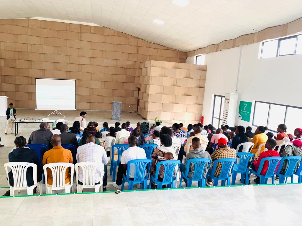 CHANCEN_Int's tweet photo. Earlier this week, Chancen team conducted Income Share Agreement (ISA) workshops and signings for new members from @ketharwanda and @kepler_collegerw.
With ISA from Chancen, members can study now and pay later.
#studynowpaylater, #studentfinancing #fairfinancingforequalaccess https://t.co/M4qZqcCCtB