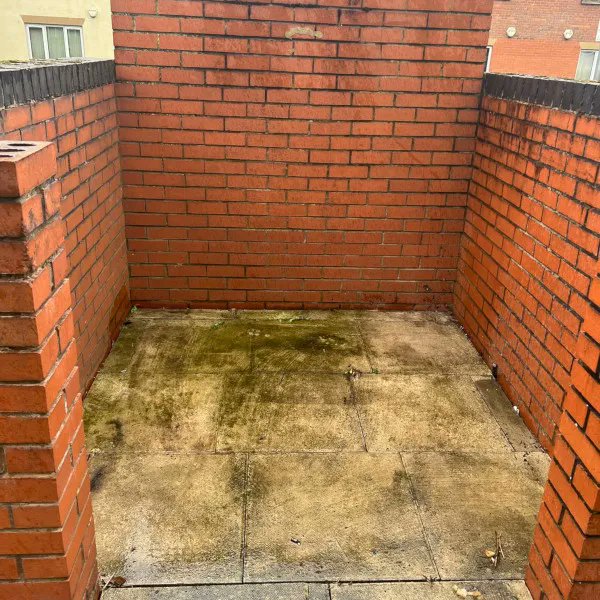 _TMSLtd's tweet photo. Another bin store crisis beckoned in Salford recently. See how the team cleared things up in double quick time. 

https://t.co/VnhE0JOzLP https://t.co/fbOLcxpVbG